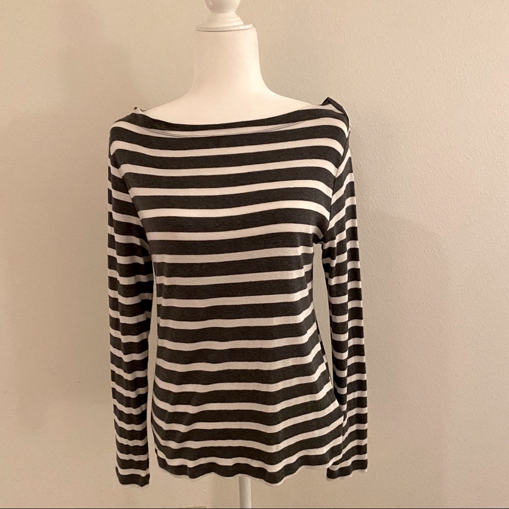 GAP Long Sleeve Knit Top - Picture 2 of 4